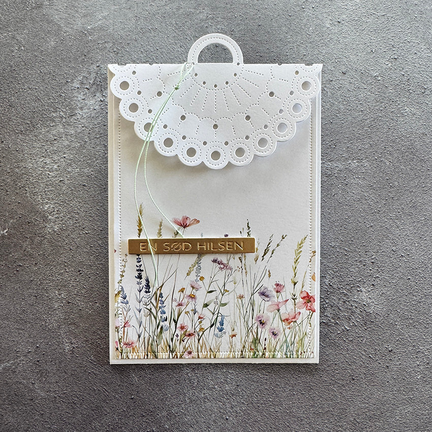Simple and Basic die "Decorative treatbag topper" SBD570