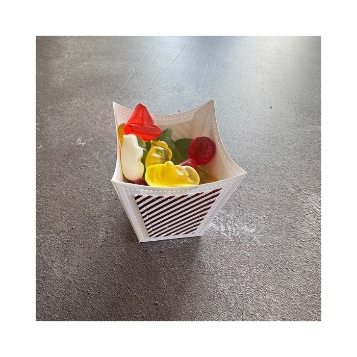 Simple and Basic die "Bottle Cape"