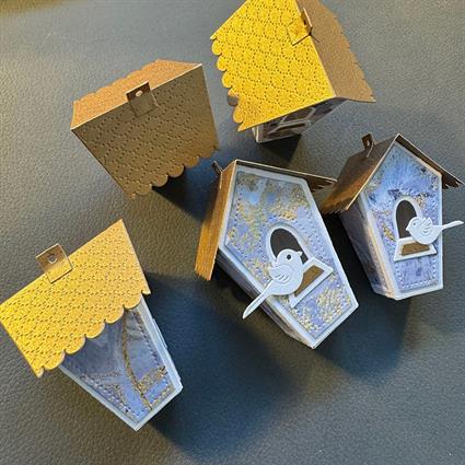 Simple and Basic die "Large 3D Birdhouse" SBD428