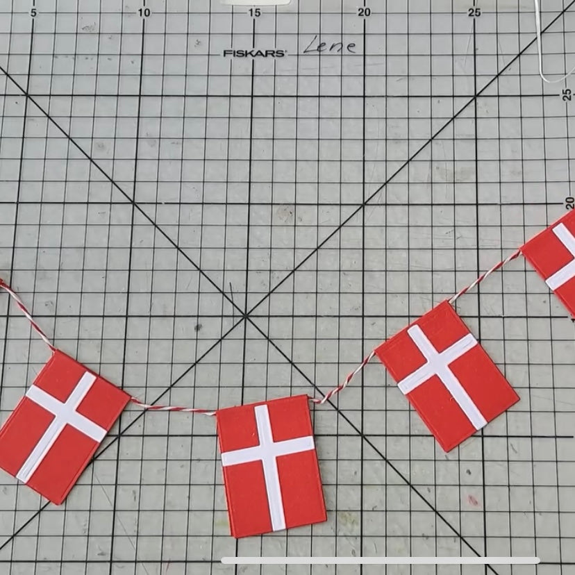 By Lene Dies "Flag Vine" BLD1687