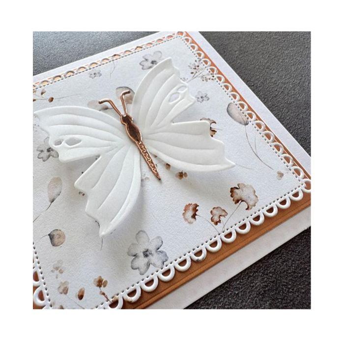 Simple and Basic dies "10 x 10 squares scalloped edges" SBD686